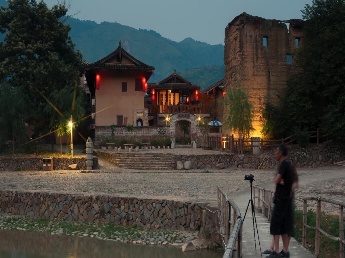 Nanjing Tulou Yunshuiyao Sheying Homestay Bagian luar foto